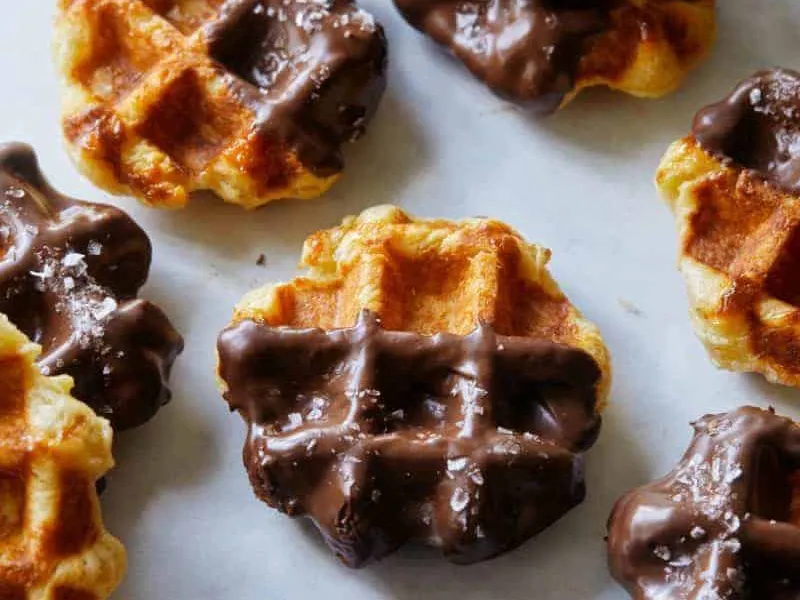 Waffle cubierto de chocolate