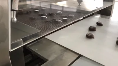 Línea de bañado de chocolate