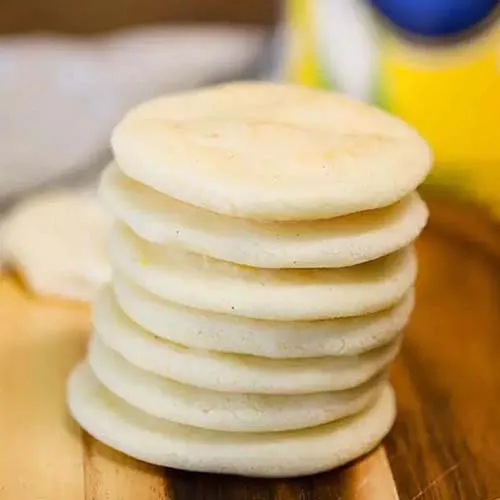 Máquina formadora y rellenadora